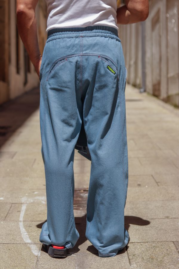 Pantalon-detras