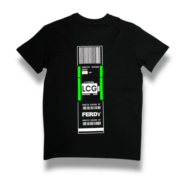 espalda de la camiseta check in color negro de ferdy ferdystreetwear