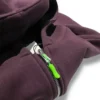 detalle de la cremallera del hoodie con cremallera color uva de ferdystreetwear